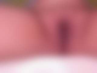 Live cam show with laura - Petite on Fling VIP Chat
