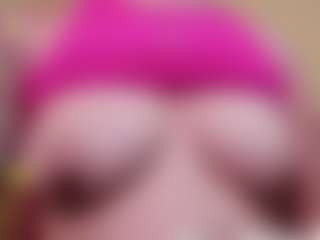 Live cam show with laura - Hairy Pussy Brown Hair on Camsoda
