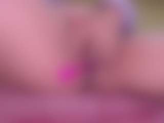 Live cam show with laura - Cute on SinfulBabes