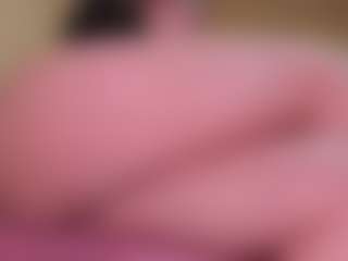 Live cam show with laura - Body Massage on Camsoda