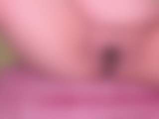Live cam show with laura - Butt Plug on 1on1-livenow