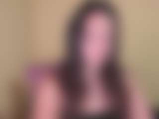 Live cam show with laura - Thong on Camsoda