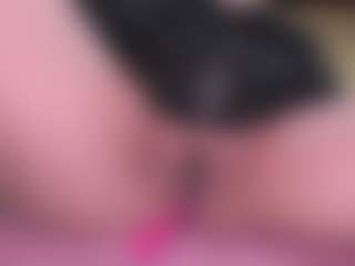 Live cam show with laura - Body Massage on CamClone