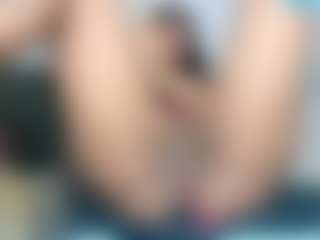 Live cam show with super-gigi - Squirt on Camsoda