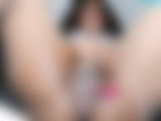Live cam show with super-gigi - Goth on CamClone