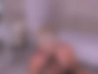 prettyelisabeth MILF webcam performer live streaming