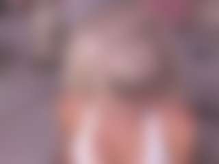 prettyelisabeth MILF webcam performer live streaming