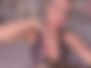 prettyelisabeth MILF webcam performer live streaming