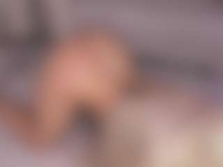 Live cam show with prettyelisabeth - Average on SxyPornLive