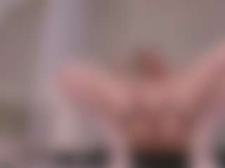 Live cam show with prettyelisabeth - Big Ass on parknlotfishbdy