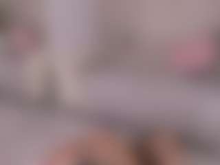 Live cam show with prettyelisabeth - Average on Camsoda