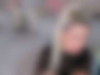 Live cam show with prettyelisabeth - Average on Gym Cam Girls