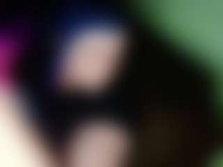 Live cam show with ExoticLexXxi - Oil on madthumbs