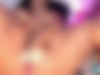 Live cam show with Elsie Morris - Black on Ass Tok