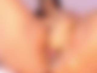 Live cam show with Elsie Morris - Solo on live18s.com
