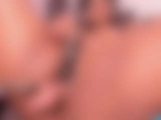 Live cam show with Elsie Morris - Bondage on livesuperchat.net