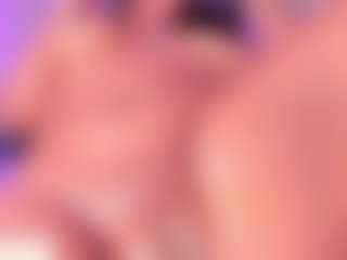 Live cam show with Elsie Morris - Big Tits on CamwithHer