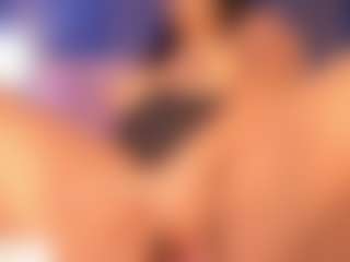 Live cam show with Elsie Morris - Solo on Camsoda