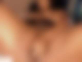 Live cam show with Elsie Morris - Ebony Lush on Camming Site