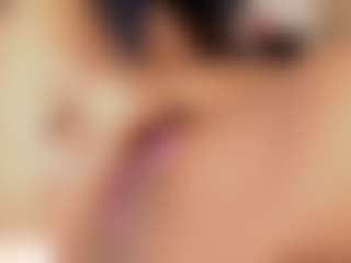 Live cam show with Elsie Morris - Black Lush on SpankPalCams