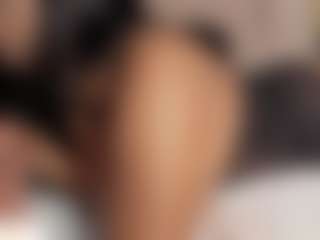 Live cam show with Elsie Morris - Handjob on fapnchat