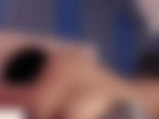 Live cam show with Elsie Morris - Thong on hornycams.live