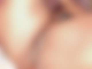 Live cam show with Elsie Morris - Tease Ebony on CamwithHer | colombia
