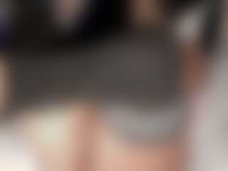 Live cam show with Elsie Morris - Oil on Camsoda Late Night