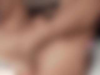 Live cam show with Elsie Morris - Black Blowjob on madthumbs