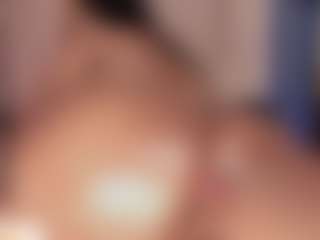 Live cam show with Elsie Morris - Bondage on Mixed Magazine Live
