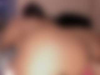 Live cam show with Elsie Morris - Bedroom on Camsoda