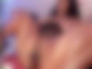 Live cam show with Elsie Morris - Big Tits on camwithhim.com