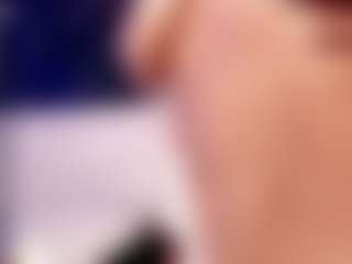 Live cam show with Elsie Morris - Blowjob on livesuperchat.net
