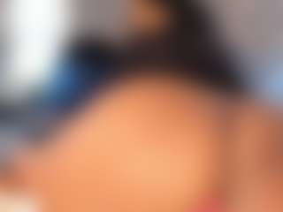 Live cam show with Elsie Morris - Black Toys on Camversity