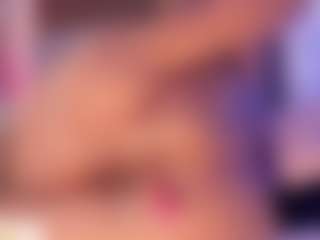 Live cam show with Elsie Morris - Bedroom Ebony on hotwifechat.live