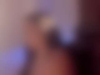 Live cam show with Elsie Morris - Asshole Black on Camming Site