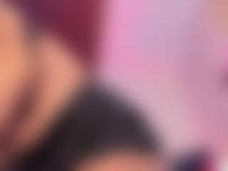 Live cam show with Elsie Morris - Pov on camwithhim.com