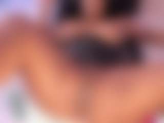 Live cam show with Elsie Morris - Ass Clapping on Camsoda
