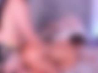 Live cam show with Anna Jones - Shaved Pussy on boobsie.com