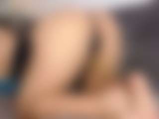 Live cam show with Anna Jones - BBW on fuklive.com