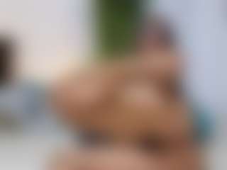 Live cam show with Anna Jones - Blowjob on liverealitysex.com