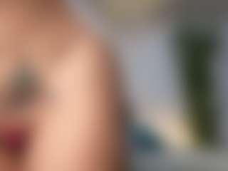 Live cam show with Anna Jones - Bikini on infinitiblacc.com