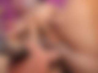 Live cam show with SOPHIE PARKER - Bedroom on Camsoda