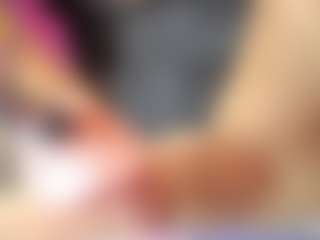 Live cam show with SOPHIE PARKER - Flashing on Gym Cam Girls