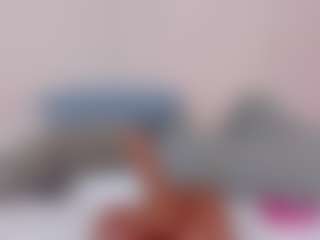 Live cam show with Polly Babe - Squirt on Camsoda