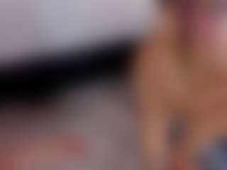 Live cam show with Polly Babe - Deepthroat on livesuperchat.net