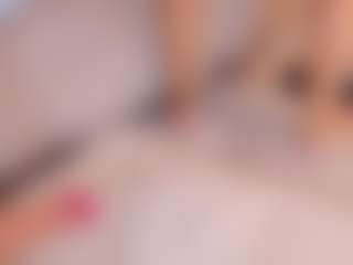 Live cam show with Polly Babe - Fetish MILF on CamSodaAdn