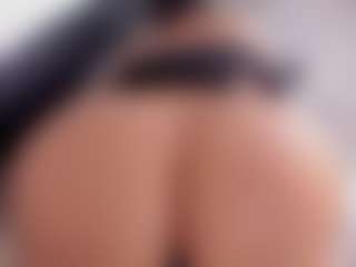 Live cam show with Polly Babe - Blowjob on sexylive.show