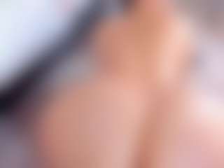 Polly Babe MILF webcam performer live streaming