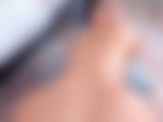 Live cam show with Polly Babe - Striptease Latina on CamwithHer | colombia